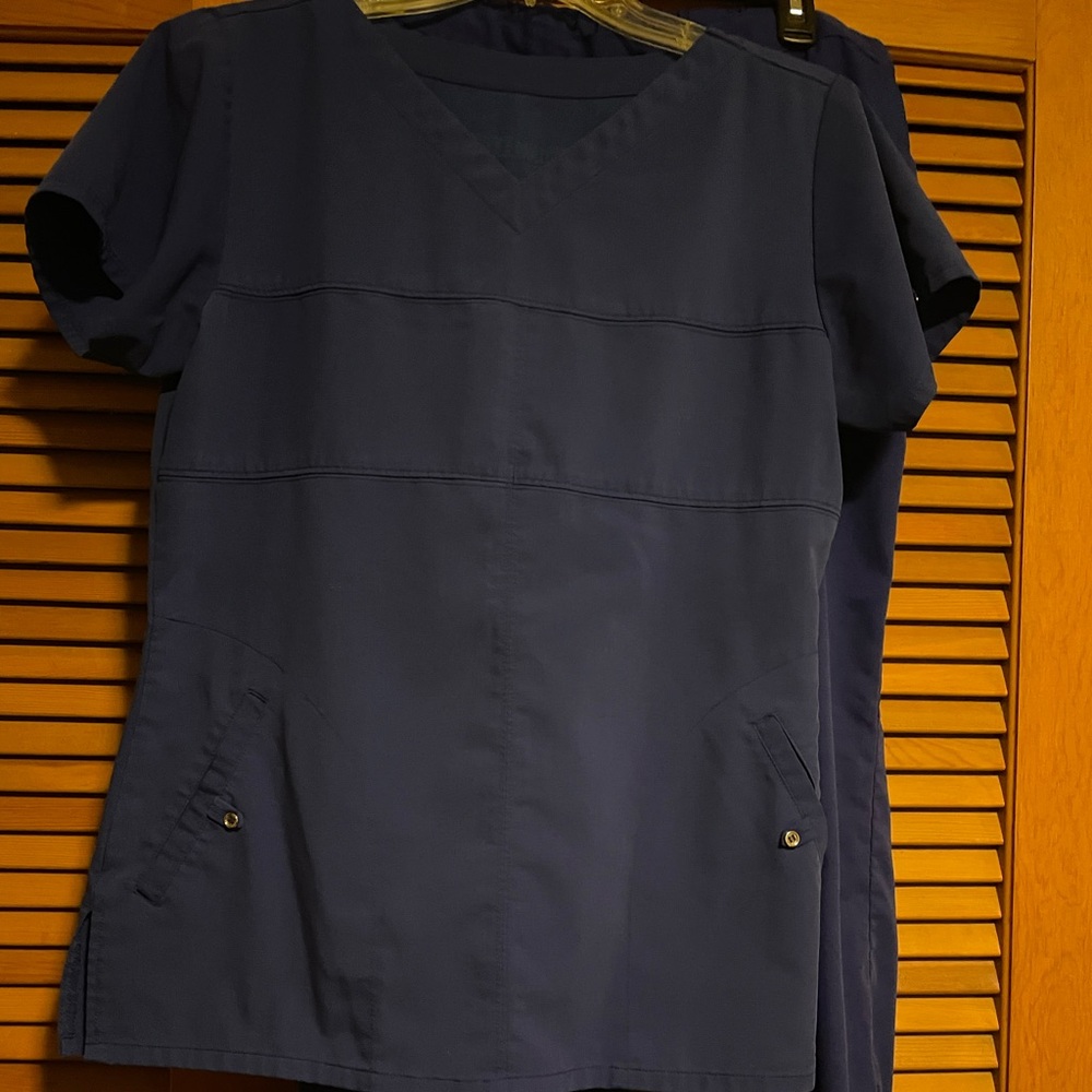 Grey’s Anatomy Galaxy Blue scrub top and 5 pocket scrub pants.